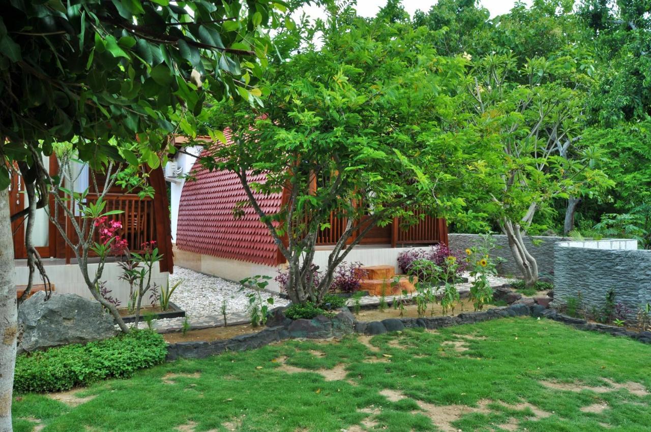 Setilas Bungalows Batununggul Exterior photo